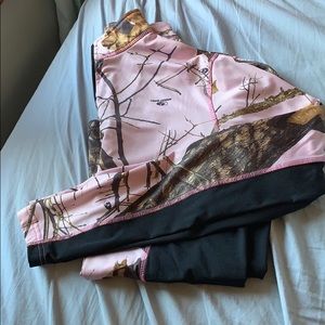 Mossy Oak Quarter Zip